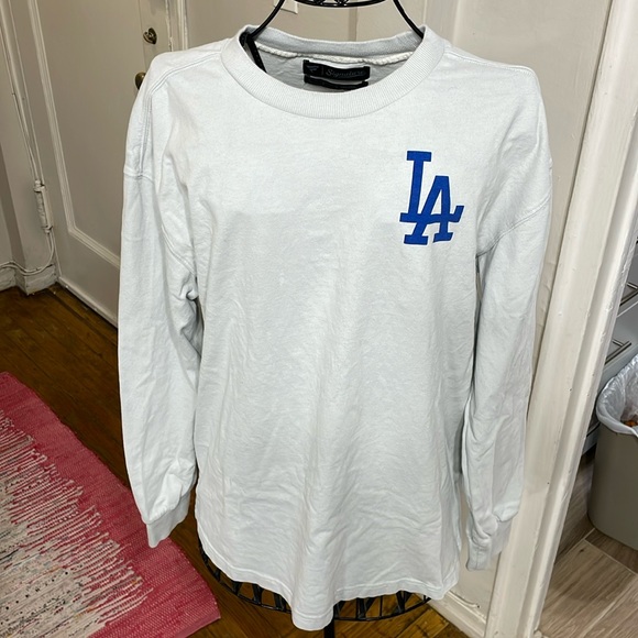 Signature LA DODGERS long sleeve tee. In excellent condition! Size LG - Picture 1 of 3